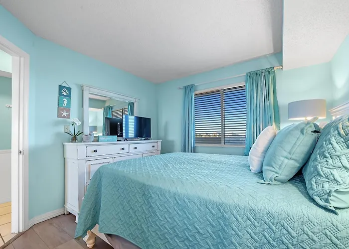 6406 Plantation-palms
